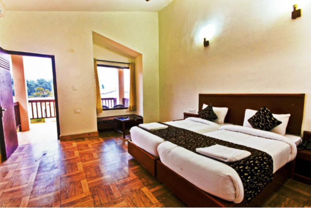 Corbett Rattan Hotel Garjia Exterior photo
